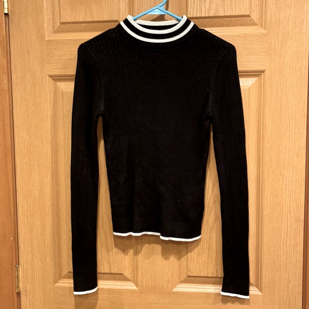 Aeropostal mock neck ribbed sweater